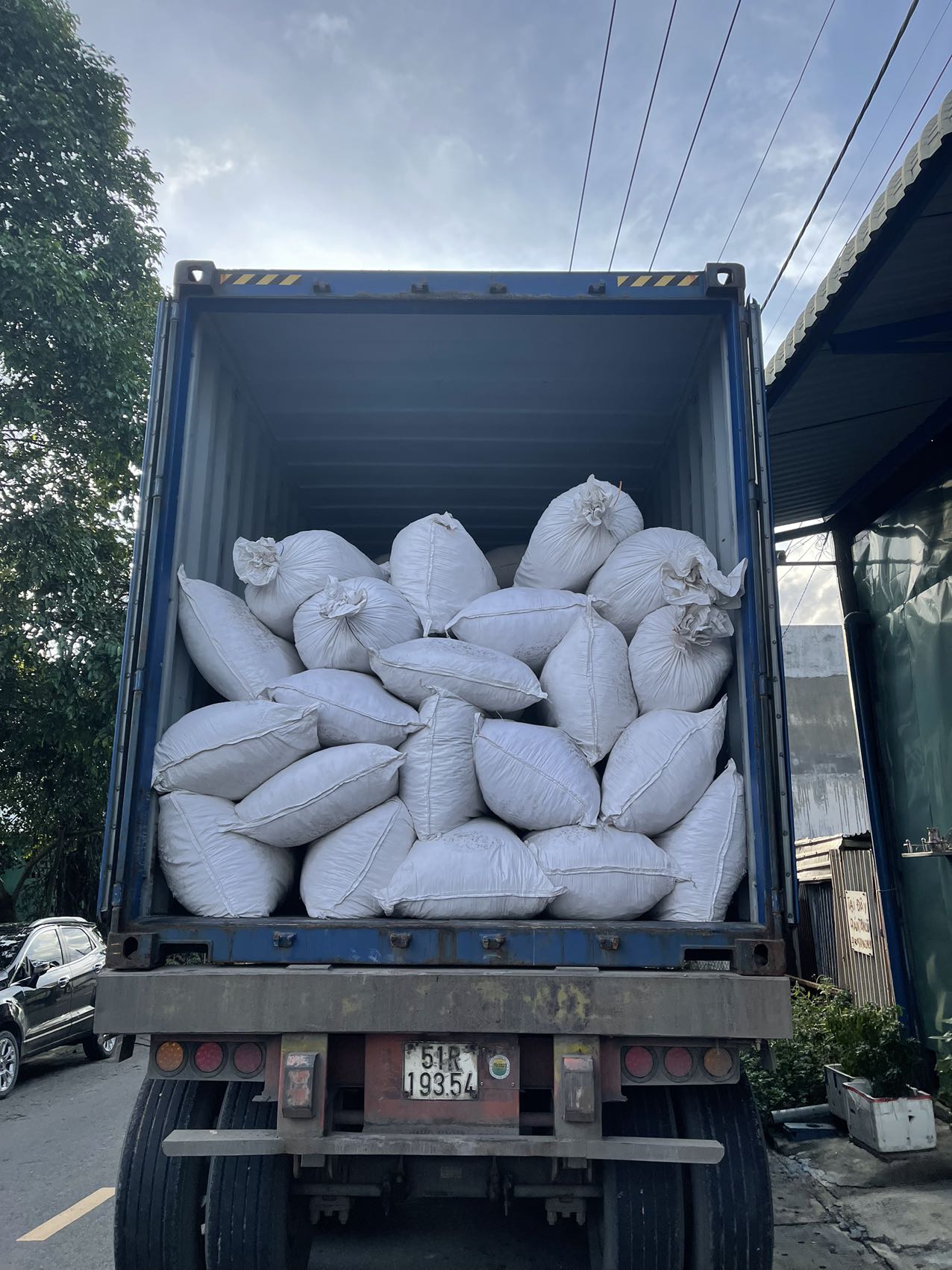 越南胡志明货物清关派送物流