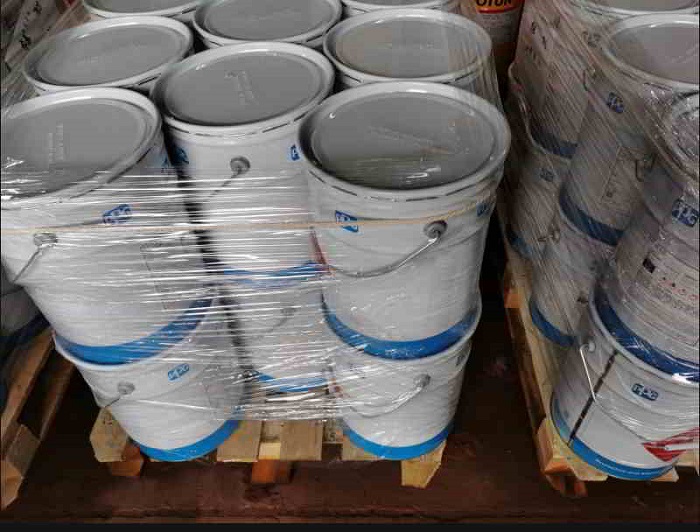 油漆1.jpg 油漆1.jpg