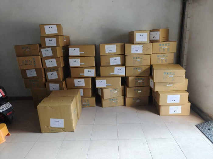 变频器.jpg 变频器.jpg